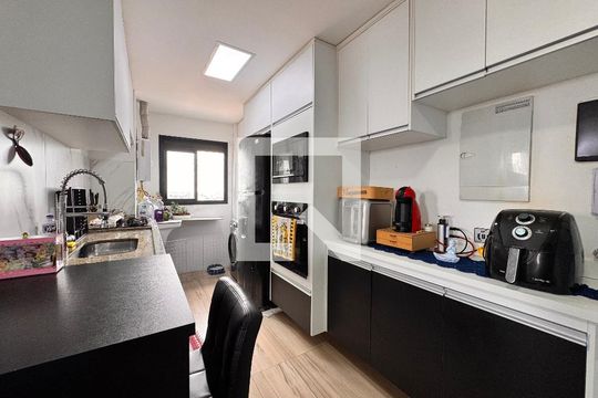Cozinha de apartamento à venda com 2 quartos, 47m² em Jardim Jamaica, Santo André