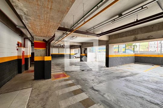 Garagem de apartamento à venda com 2 quartos, 47m² em Jardim Jamaica, Santo André