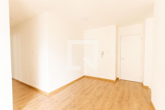 Sala de apartamento para alugar com 2 quartos, 48m² em Parque João Ramalho, Santo André