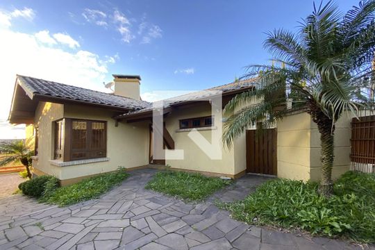 Jardim de casa para alugar com 3 quartos, 190m² em Centro, São Leopoldo