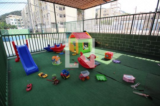 Playground de apartamento à venda com 2 quartos, 46m² em Taquara, Rio de Janeiro