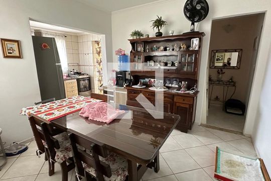Cozinha de casa à venda com 6 quartos, 334m² em Vila Guilhermina, São Paulo