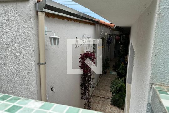 Área Externa de casa à venda com 6 quartos, 334m² em Vila Guilhermina, São Paulo