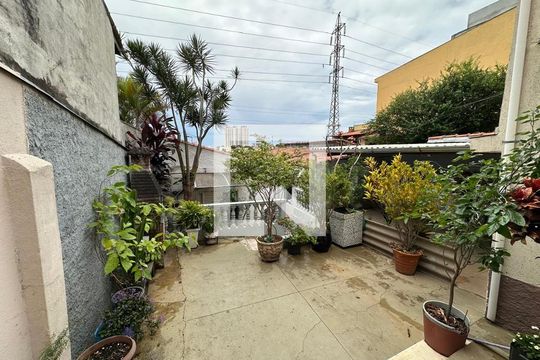 Área Externa de casa à venda com 6 quartos, 334m² em Vila Guilhermina, São Paulo