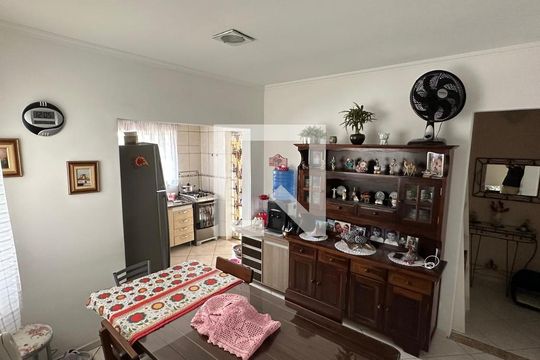 Cozinha de casa à venda com 6 quartos, 334m² em Vila Guilhermina, São Paulo