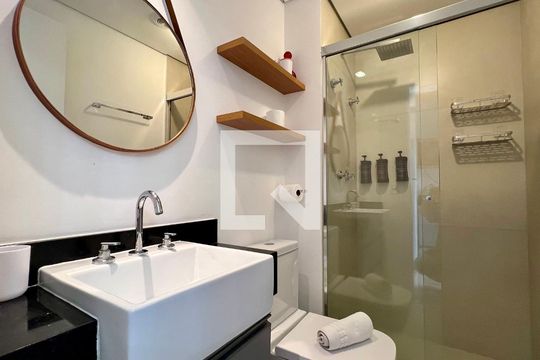 Banheiro de kitnet/studio à venda com 1 quarto, 25m² em Vila Mariana, São Paulo