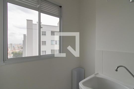 Área de Serviço de apartamento para alugar com 2 quartos, 36m² em Vila das Bandeiras, Guarulhos