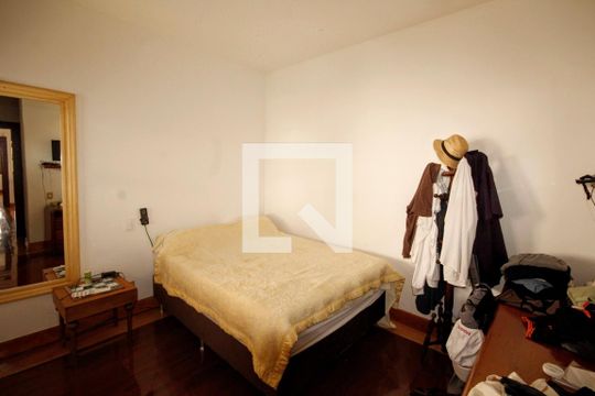 quarto 1 de casa à venda com 5 quartos, 400m² em Comiteco, Belo Horizonte