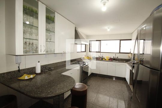 Cozinha de casa à venda com 5 quartos, 400m² em Comiteco, Belo Horizonte