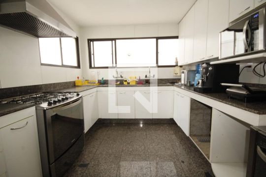Cozinha de casa à venda com 5 quartos, 400m² em Comiteco, Belo Horizonte