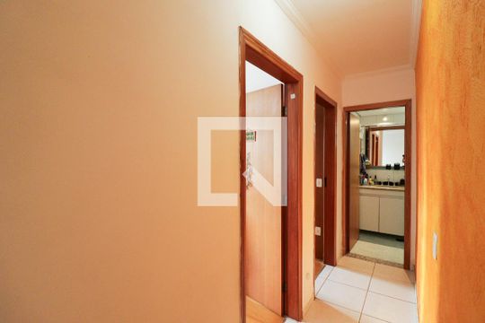 Corredor de apartamento à venda com 2 quartos, 70m² em Jardim Paraíso, São Paulo