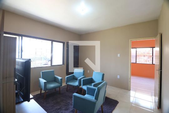 Sala de casa à venda com 3 quartos, 100m² em Niterói, Canoas