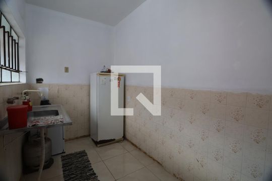 Área de Serviço de casa à venda com 3 quartos, 100m² em Niterói, Canoas