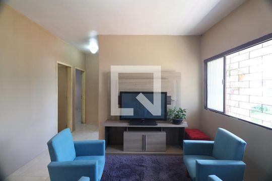 Sala de casa à venda com 3 quartos, 100m² em Niterói, Canoas