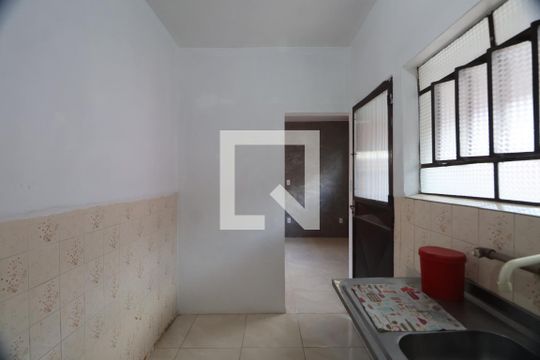 Área de Serviço de casa à venda com 3 quartos, 100m² em Niterói, Canoas