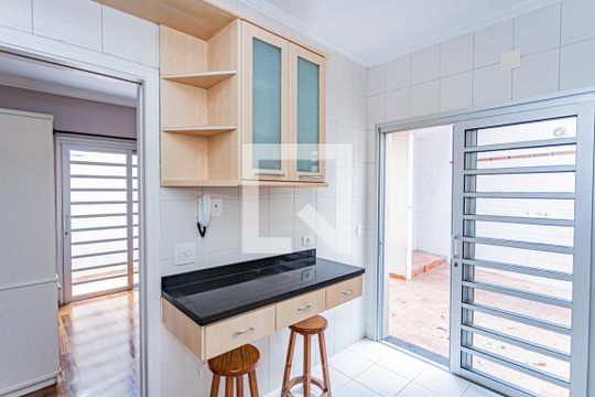 Cozinha de casa para alugar com 3 quartos, 161m² em Vila Fiat Lux, São Paulo