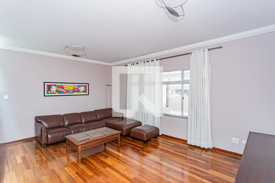 Casa para alugar com 3 quartos, 161m² em Vila Fiat Lux, São Paulo