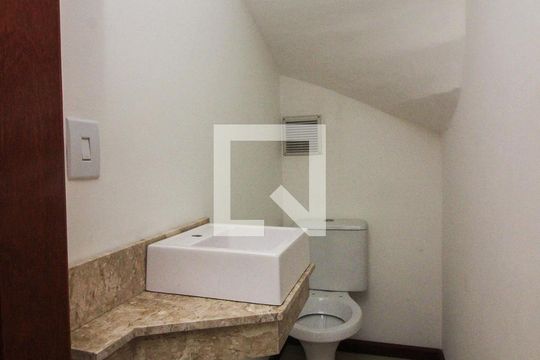 Lava de casa à venda com 3 quartos, 117m² em Guarujá, Porto Alegre