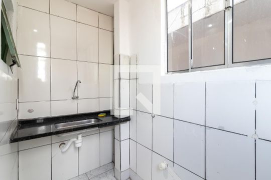 Cozinha e Área de Serviço de casa para alugar com 1 quarto, 50m² em Vila Santa Maria, São Paulo