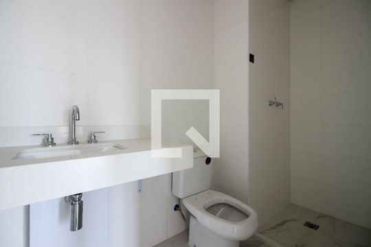 Banheiro da Suíte de apartamento à venda com 2 quartos, 71m² em Pinheiros, São Paulo