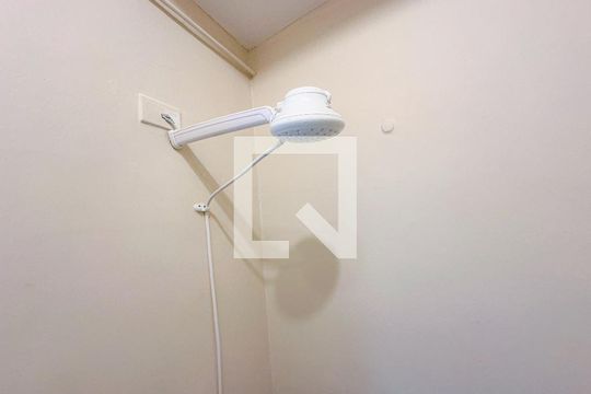 Banheiro de kitnet/studio à venda com 1 quarto, 41m² em Perdizes, São Paulo