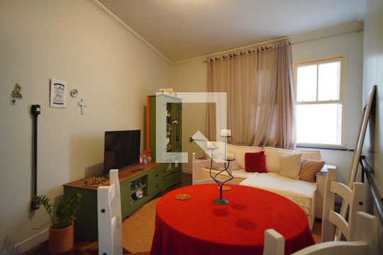Apartamento para alugar com 1 quarto, 58m² em São Geraldo, Porto Alegre