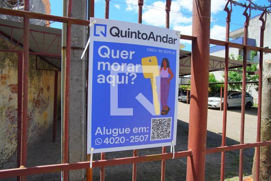 Plaquinha de apartamento para alugar com 1 quarto, 58m² em São Geraldo, Porto Alegre