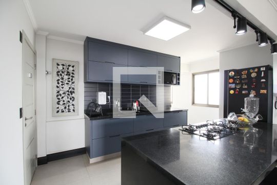 Cozinha  de apartamento à venda com 3 quartos, 120m² em Chácara Agrindus, Taboão da Serra