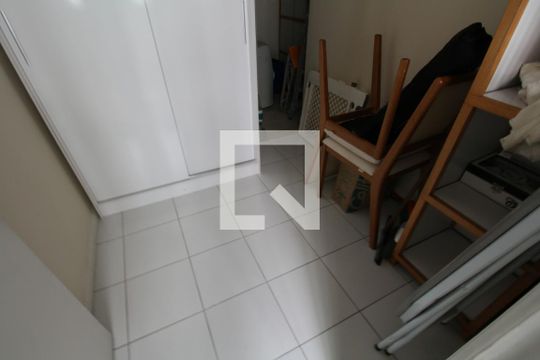 Quarto de Serviço de apartamento à venda com 3 quartos, 120m² em Chácara Agrindus, Taboão da Serra