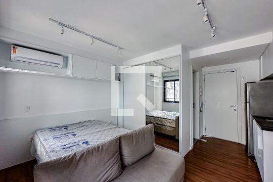 Sala/Quarto de apartamento à venda com 1 quarto, 25m² em Liberdade, São Paulo