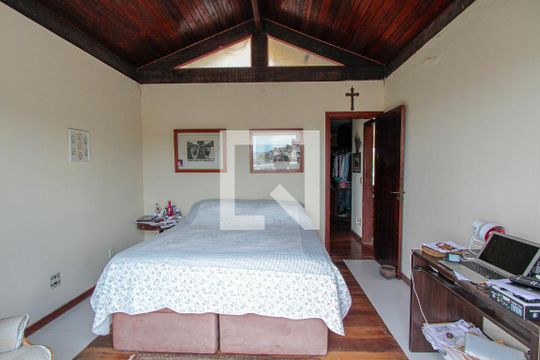Quarto 1 suíte de casa de condomínio para alugar com 3 quartos, 600m² em Itanhangá, Rio de Janeiro