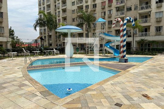 Area comum piscina de apartamento para alugar com 2 quartos, 65m² em Cachambi, Rio de Janeiro