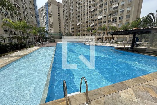 Area comum piscina de apartamento para alugar com 2 quartos, 65m² em Cachambi, Rio de Janeiro
