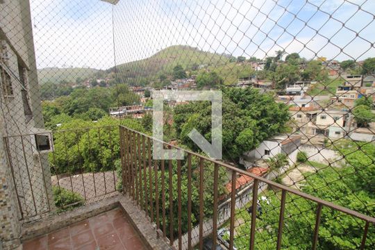 Varanda de apartamento à venda com 2 quartos, 56m² em Vaz Lobo, Rio de Janeiro