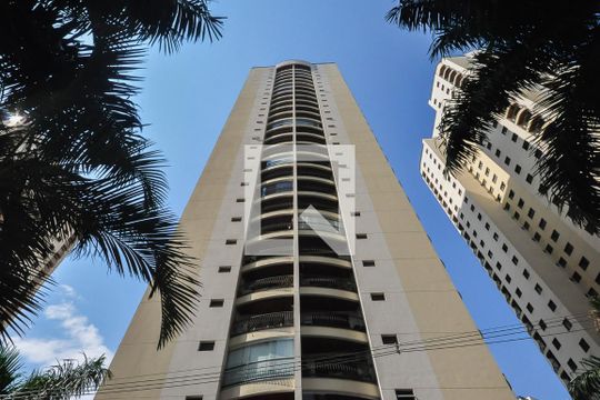 Fachada de apartamento à venda com 3 quartos, 110m² em Chácara Agrindus, Taboão da Serra