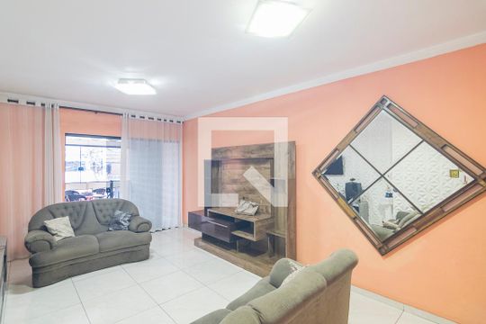 Casa à venda com 2 quartos, 250m² em Parque Capuava, Santo André