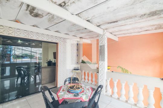 Terraço de casa à venda com 2 quartos, 250m² em Parque Capuava, Santo André
