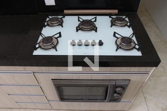 Cozinha de apartamento para alugar com 3 quartos, 68m² em Setor Leste Vila Nova, Goiânia