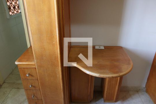 Despensa de apartamento para alugar com 3 quartos, 68m² em Setor Leste Vila Nova, Goiânia