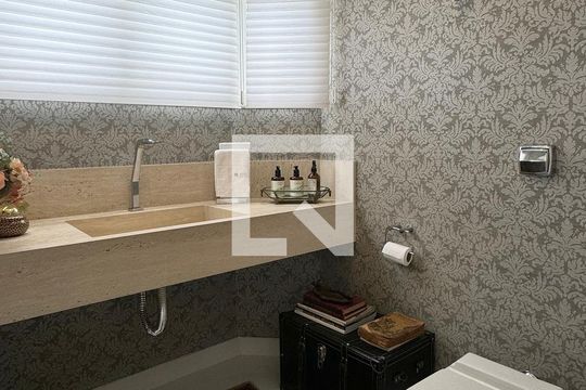 Lavabo de casa de condomínio à venda com 3 quartos, 414m² em Alphaville Residencial Dois, Barueri