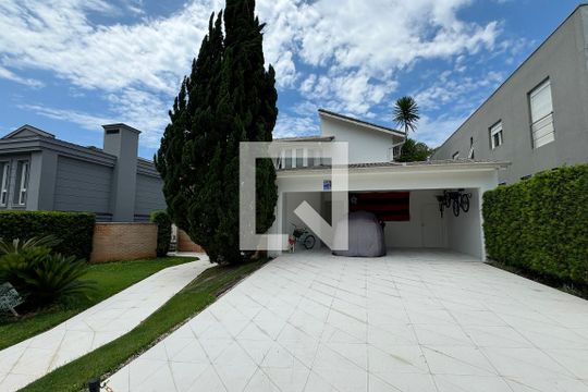 Garagem de casa de condomínio à venda com 3 quartos, 414m² em Alphaville Residencial Dois, Barueri