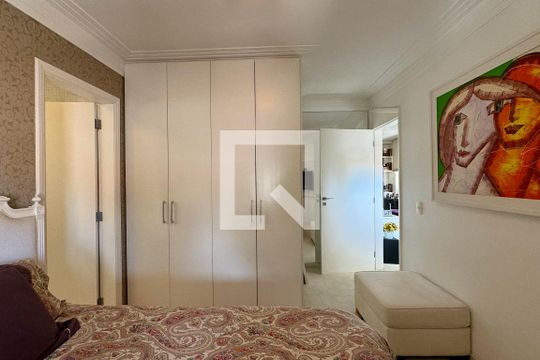 Suíte 2 de casa de condomínio à venda com 3 quartos, 414m² em Alphaville Residencial Dois, Barueri