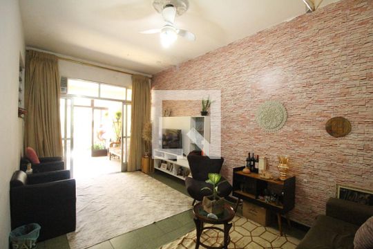 Casa à venda com 4 quartos, 253m² em Freguesia (jacarepaguá), Rio de Janeiro