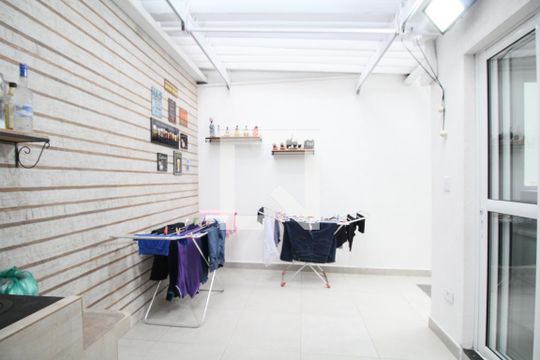Área Externa de casa à venda com 3 quartos, 118m² em Vila Sonia, São Paulo