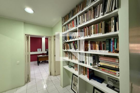 Apartamento para alugar com 1 quarto, 73m² em República, São Paulo
