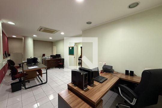 Apartamento para alugar com 1 quarto, 73m² em República, São Paulo