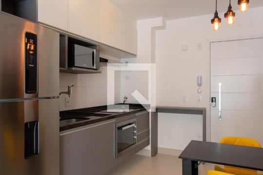 COZINHA de apartamento à venda com 1 quarto, 42m² em Vila Itapura, Campinas