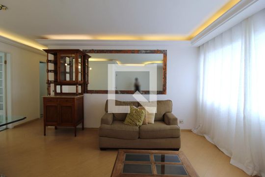 Sala de apartamento à venda com 3 quartos, 85m² em Vila Olímpia, São Paulo