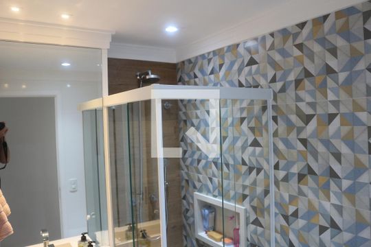Banheiro 1 de apartamento para alugar com 3 quartos, 77m² em Santa Paula, São Caetano do Sul