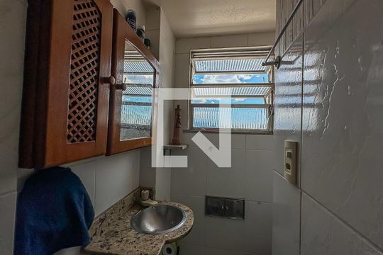 Banheiro de kitnet/studio à venda com 1 quarto, 20m² em Centro, Rio de Janeiro